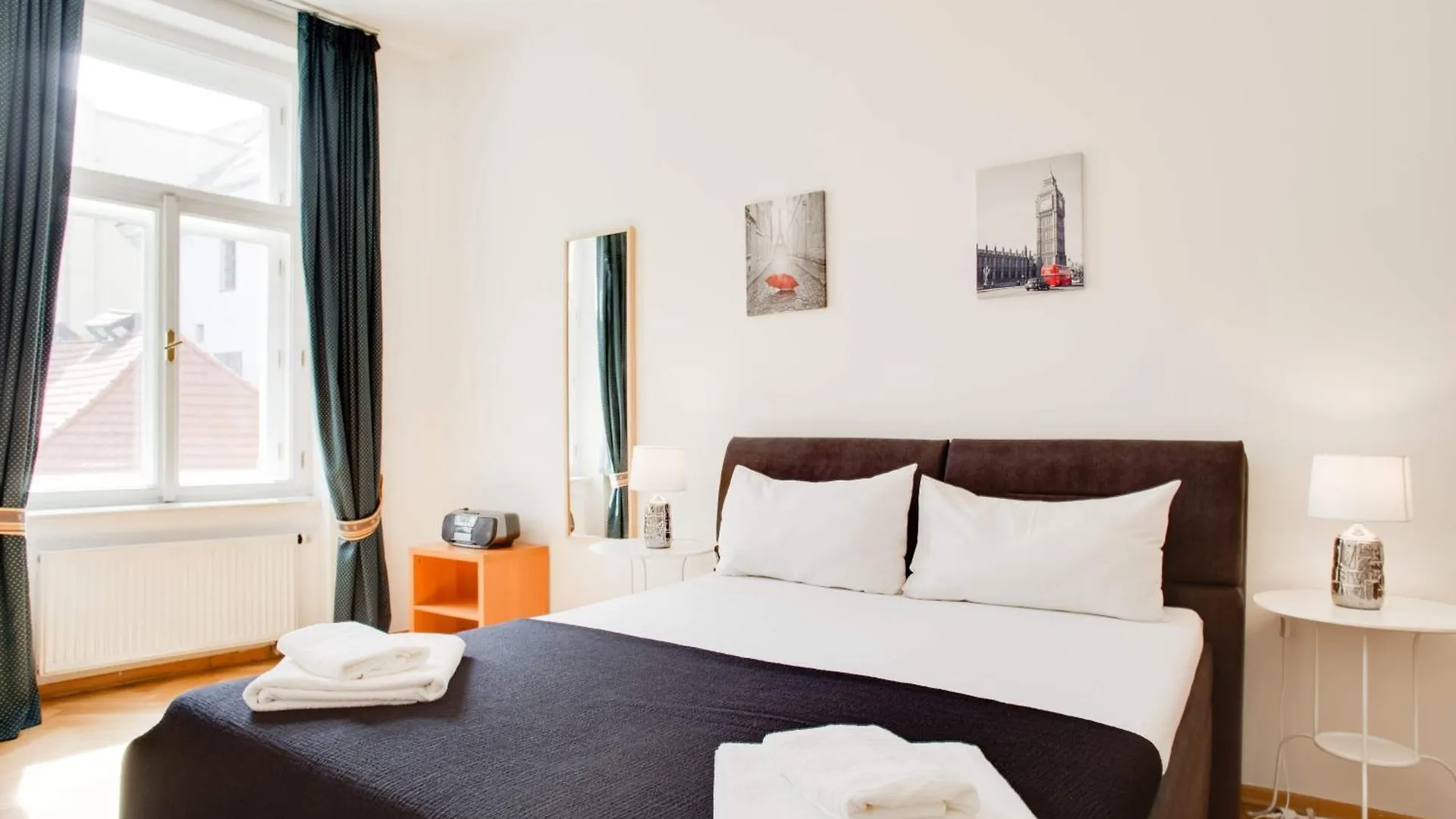 Pretty, Comfortable Apartment Praag