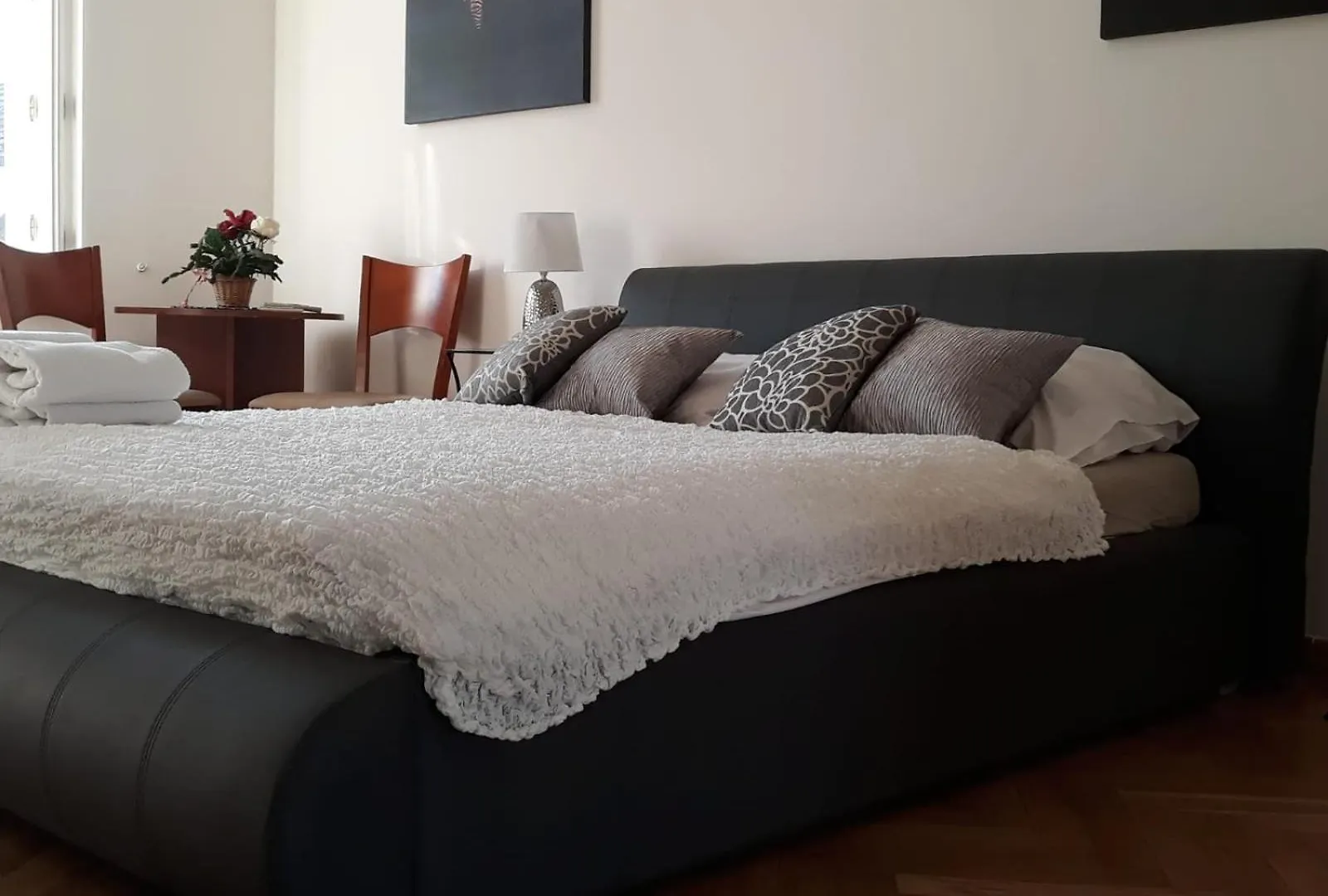 Pretty, Comfortable Apartment Praag Tsjechië